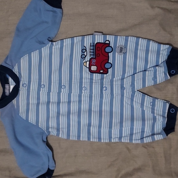 baby Other - Vintage One-Piece Carters Baby Boy Outfit